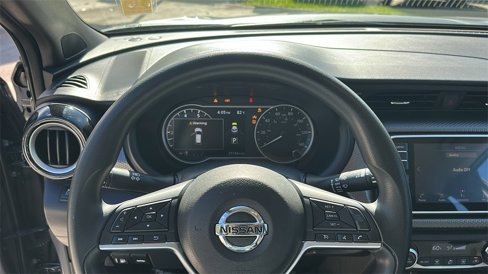 Used 2019 Nissan Kicks SV image 16