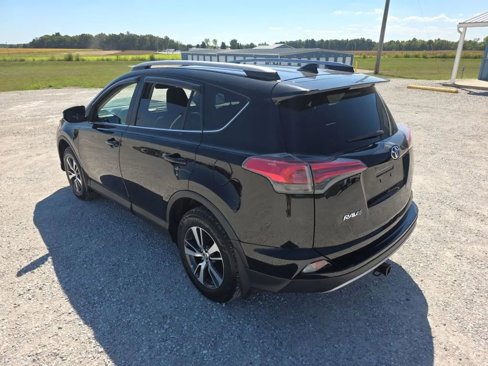 Used 2018 Toyota RAV4 XLE w/ Plus Extra Value Package image 5