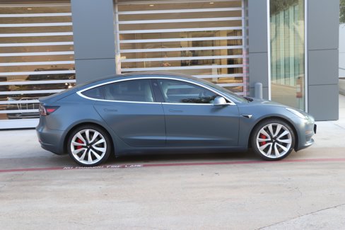 Used 2018 Tesla Model 3 Performance image 9