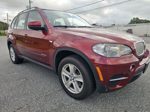 Used 2011 BMW X5 xDrive35d image 9
