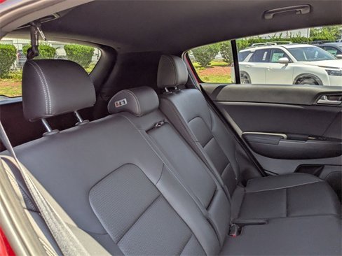 Used 2020 Kia Sportage S image 29