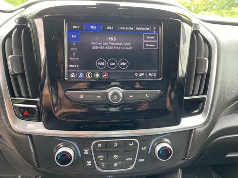 Used 2020 Chevrolet Traverse LS image 6
