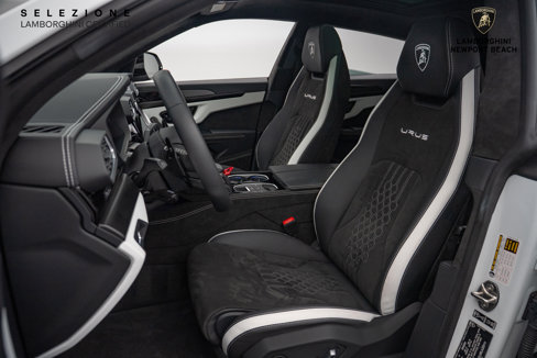 Used 2024 Lamborghini Urus S image 22