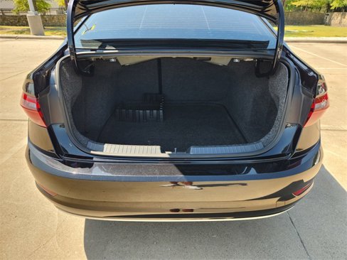 Used 2020 Volkswagen Jetta SEL image 19