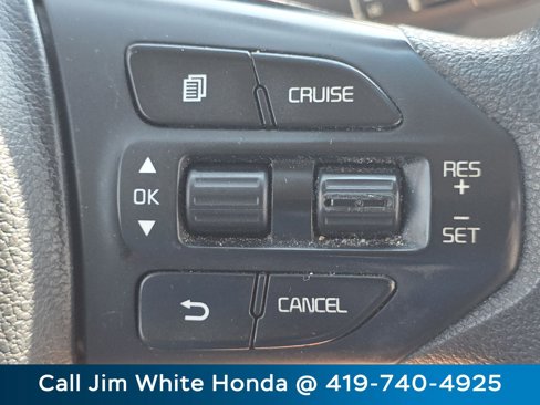 Used 2020 Kia Sedona LX image 29
