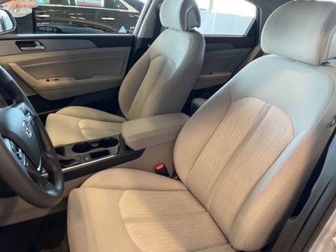Used 2017 Hyundai Sonata SE image 20