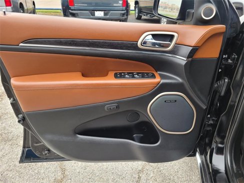 Used 2017 Jeep Grand Cherokee Summit image 20