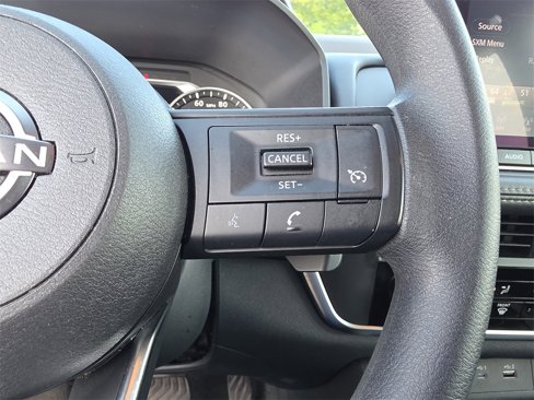 Used 2023 Nissan Rogue S image 19
