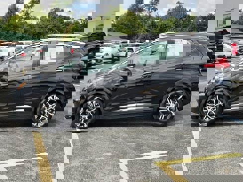 Used 2021 Chevrolet Bolt Premier w/ Infotainment Package image 5