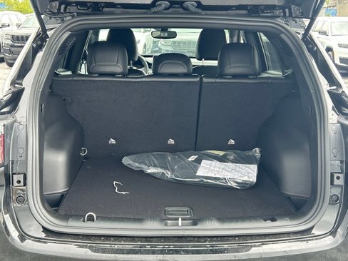 New 2025 Jeep Compass Latitude w/ Altitude Special Edition image 32