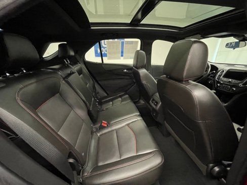 Used 2022 Chevrolet Equinox RS w/ RS Leather Package image 6