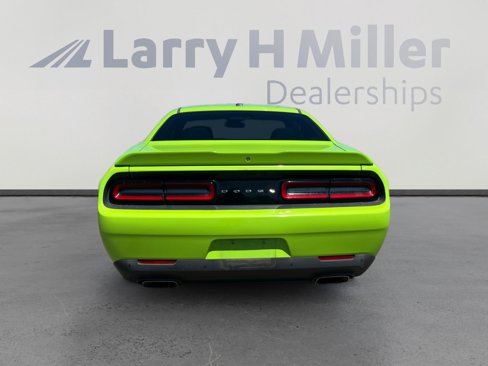 Used 2015 Dodge Challenger R/T w/ Quick Order Package 22B R/T image 4