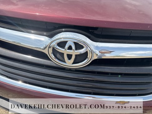 Used 2015 Toyota Highlander XLE image 90