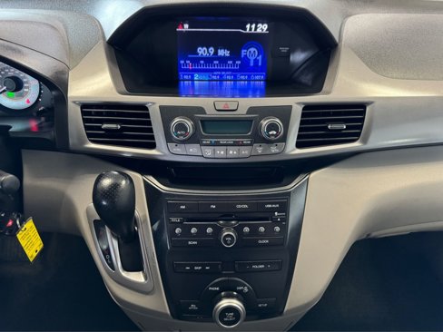 Used 2013 Honda Odyssey EX image 16
