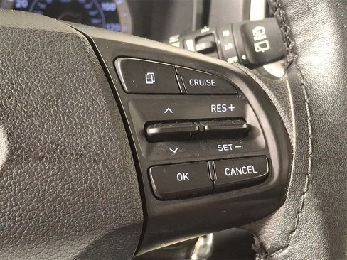 Used 2020 Hyundai Venue SE image 22