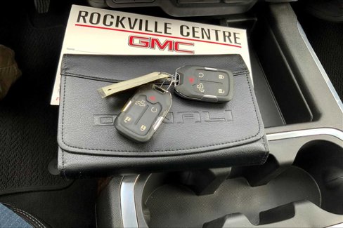 Used 2021 GMC Sierra 1500 Denali w/ Technology Package image 13