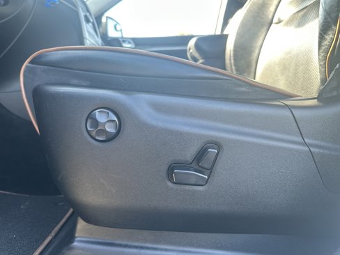 Used 2011 Jeep Grand Cherokee 70th Anniversary image 25