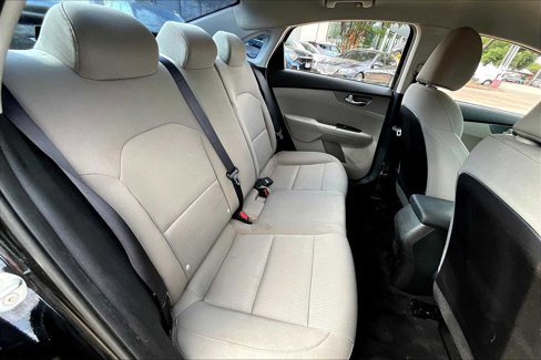 Certified 2020 Kia Forte LXS image 17