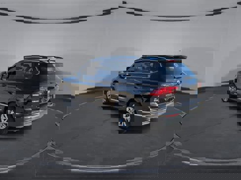 Used 2018 Volkswagen Tiguan SE image 6