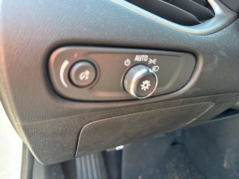 Used 2024 Chevrolet Malibu LT image 11