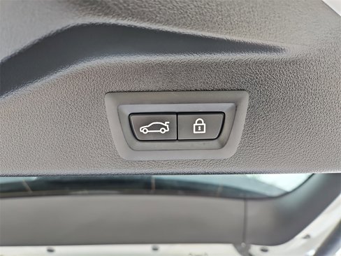 Used 2022 BMW X5 xDrive40i w/ Premium Package image 24