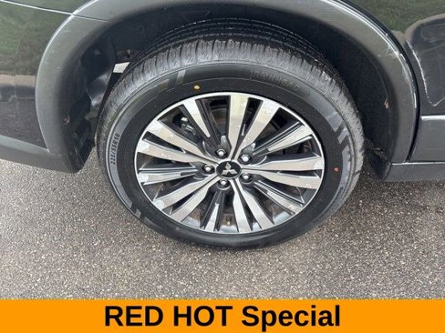 Used 2020 Mitsubishi Outlander ES image 42