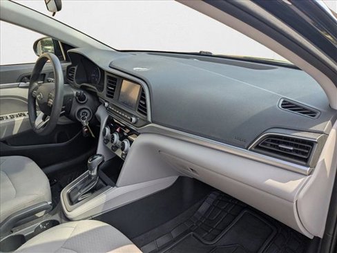 Used 2019 Hyundai Elantra SEL image 19