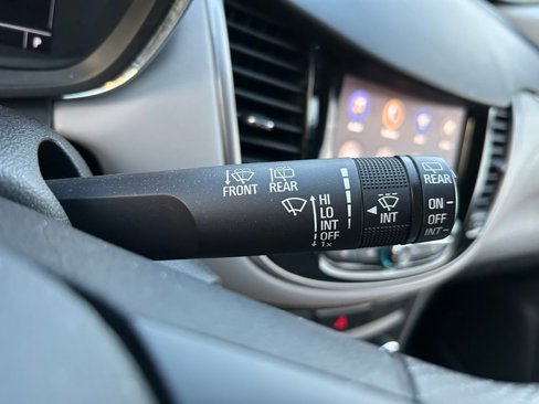 Used 2021 Chevrolet Trax LT image 20