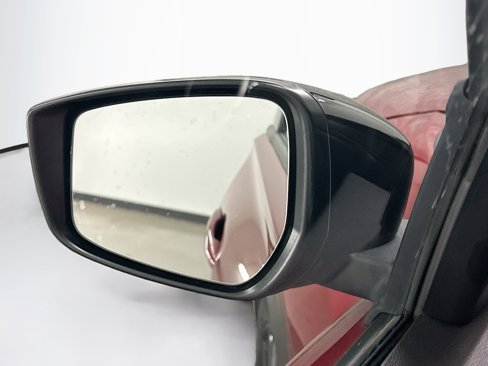 Used 2023 Nissan Kicks SR w/ SR Premium Package image 16