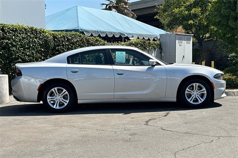 Used 2022 Dodge Charger SXT image 3