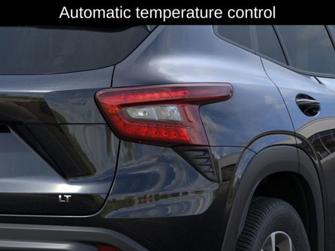 New 2025 Chevrolet Trax LT w/ LT Convenience Package image 12