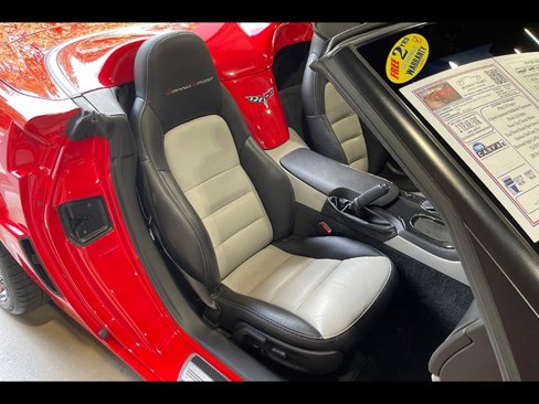 Used 2010 Chevrolet Corvette Grand Sport w/ Preferred Equipment Group image 23