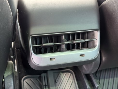 Used 2019 Tesla Model 3 Standard Range image 31