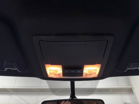 Used 2017 Ford Explorer Limited image 19