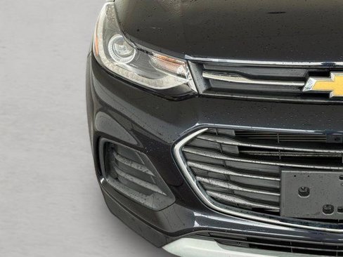 Used 2021 Chevrolet Trax LT w/ Driver Confidence Package image 6