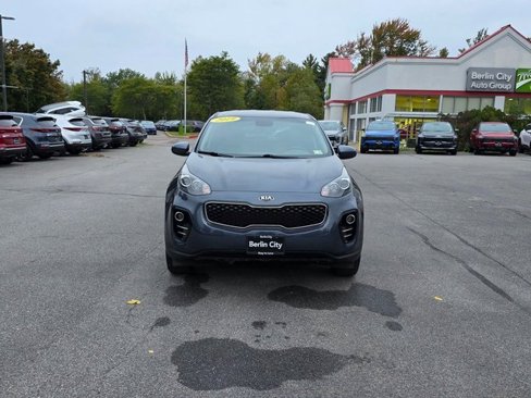 Used 2019 Kia Sportage LX image 3