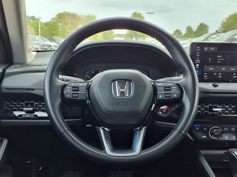 Used 2023 Honda Accord Touring image 13