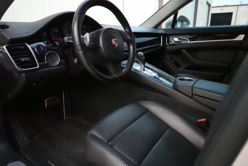 Used 2013 Porsche Panamera 4S image 15