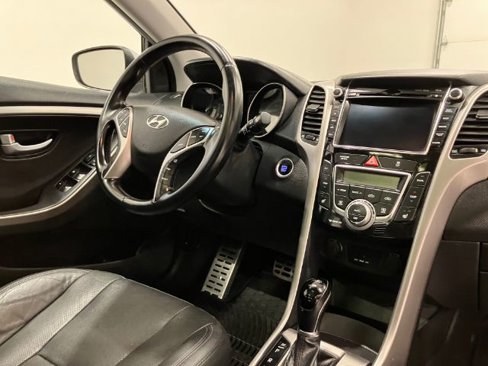 Used 2013 Hyundai Elantra GT w/ Tech Pkg image 57
