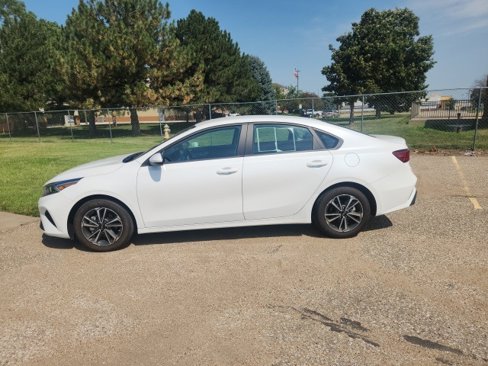 Used 2024 Kia Forte LXS image 1