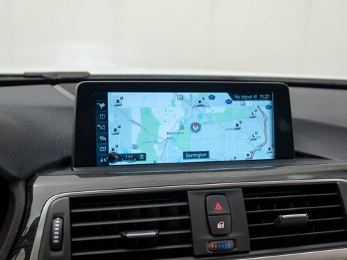 Used 2017 BMW 330e image 30