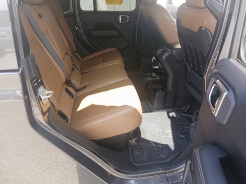 Used 2020 Jeep Gladiator Rubicon image 28