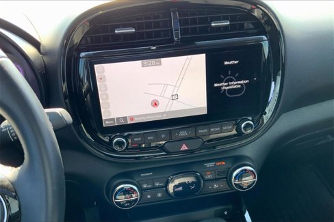 Used 2024 Kia Soul EX image 9