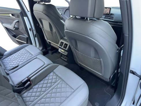 Used 2019 Audi SQ5 Prestige image 24