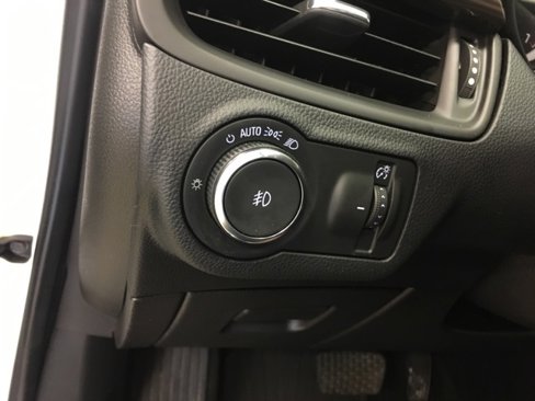 Used 2020 Buick Envision Essence image 31
