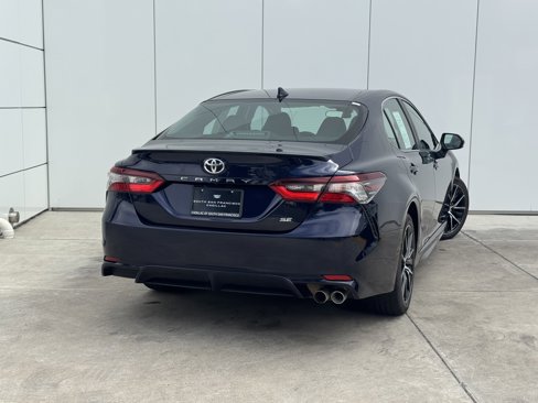 Used 2021 Toyota Camry SE image 7