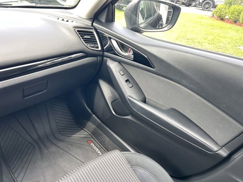 Used 2016 MAZDA MAZDA3 i Touring image 15