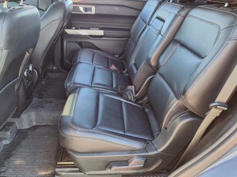 Used 2021 Ford Explorer XLT w/ Equipment Group 202A image 16