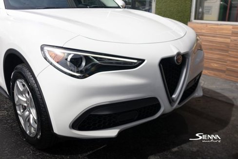 Used 2020 Alfa Romeo Stelvio image 8
