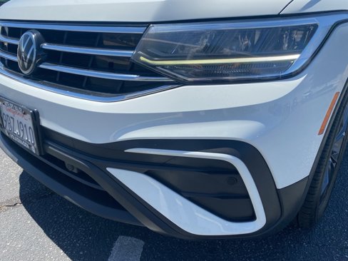 Certified 2022 Volkswagen Tiguan SE image 10